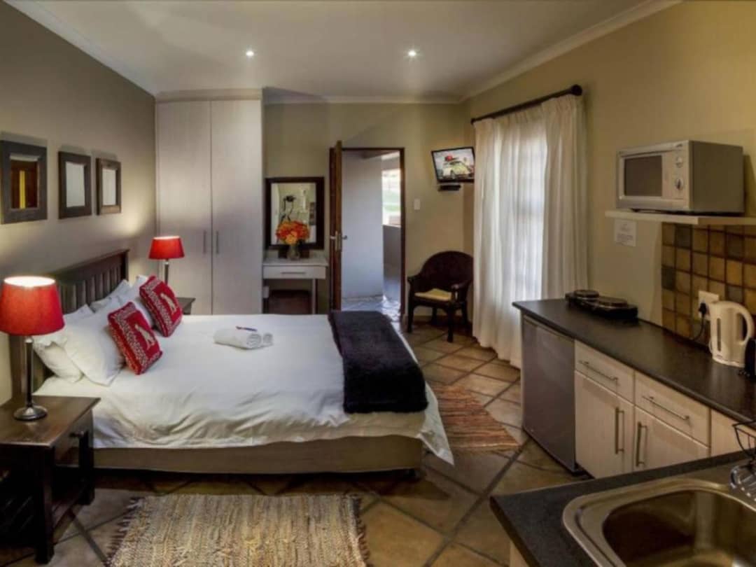 Standard Room at Lalapanzi Lodge