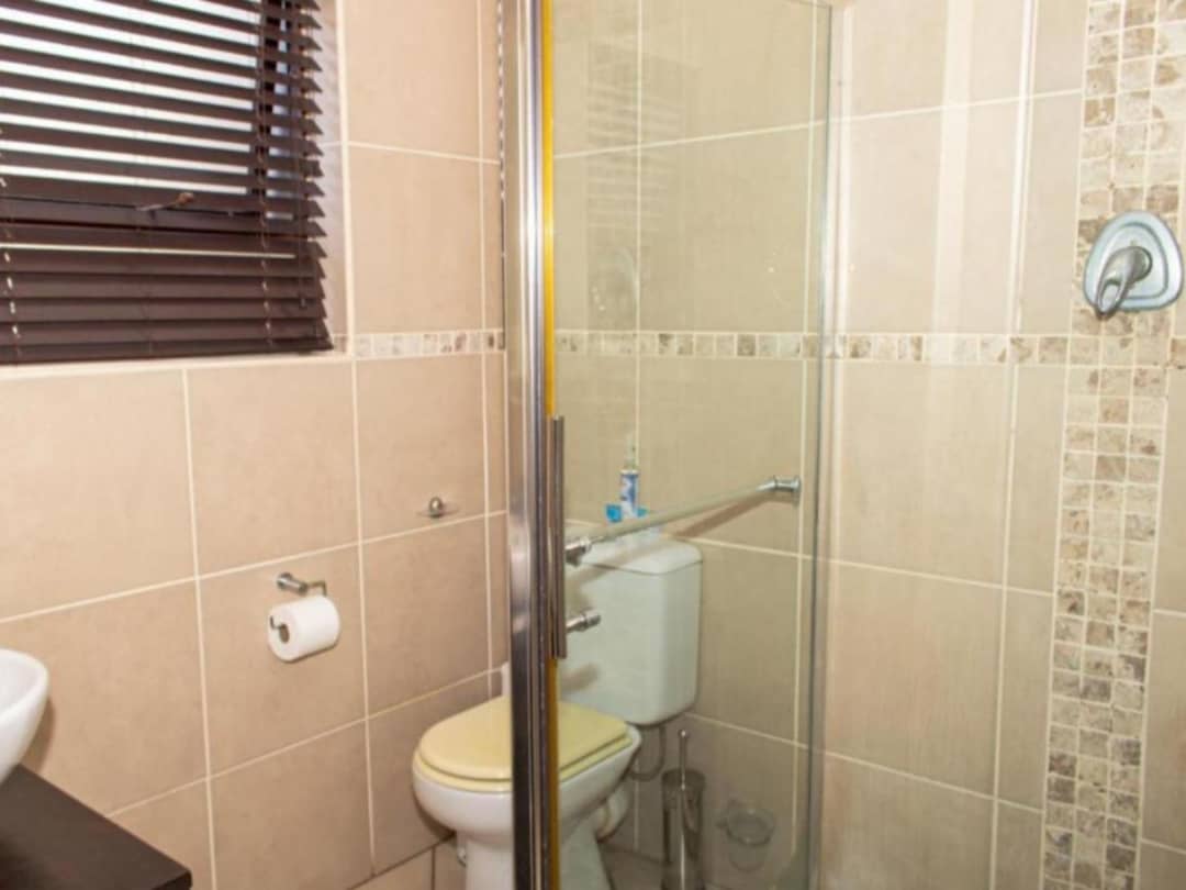 Standard Room at Lalapanzi Lodge