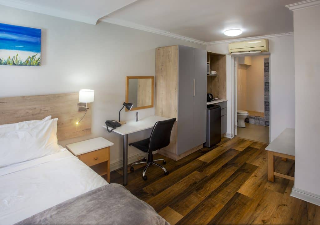 Luxury Queen Room